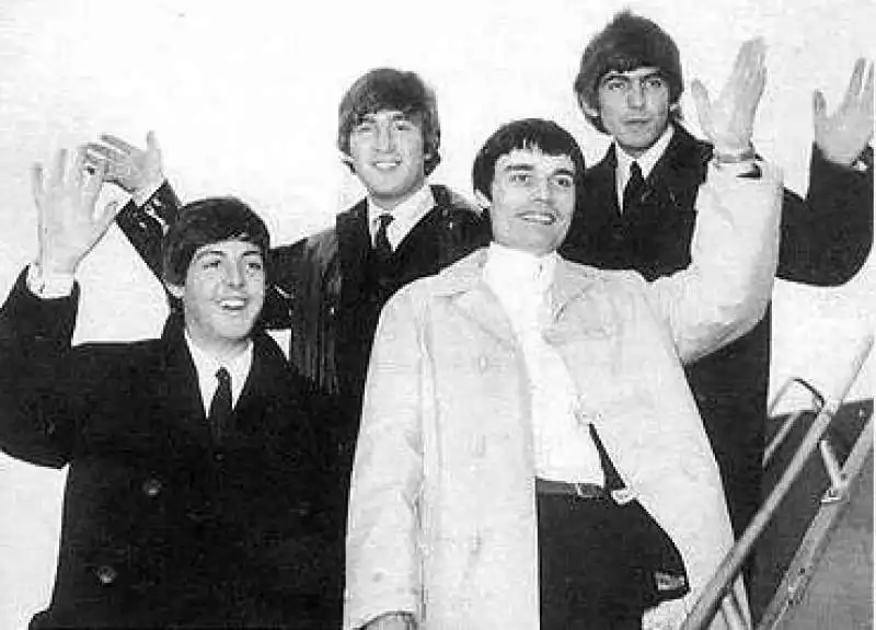 jimmy nicol con i beatles 7