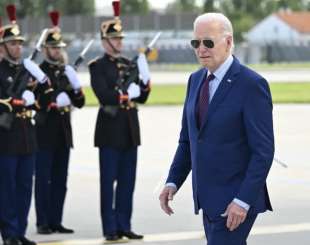 joe biden 80 anni dello sbarco in normandia 2