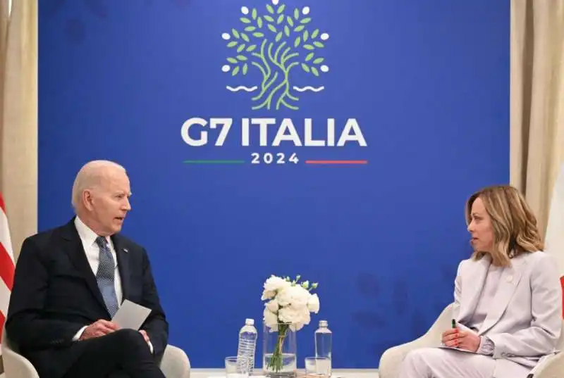 JOE BIDEN E GIORGIA MELONI - BILATERALE AL G7 DI BORGO EGNAZIA 