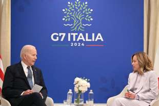 JOE BIDEN E GIORGIA MELONI - BILATERALE AL G7 DI BORGO EGNAZIA