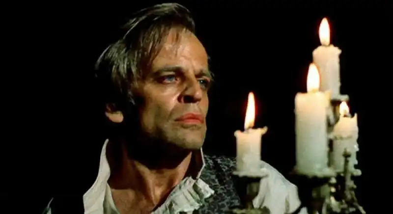 kalus kinski la mano che nutre la morte