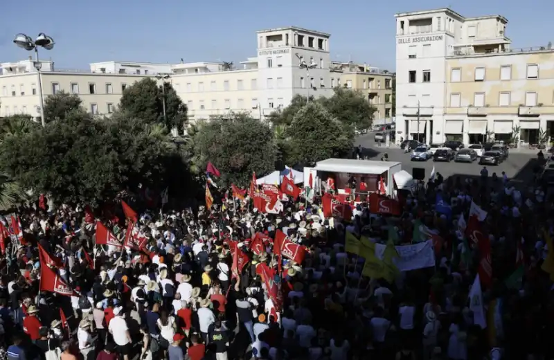  manifestazione contro il caporalato a latina 1