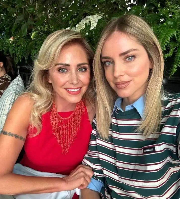 marina di guardo con chiara ferragni 