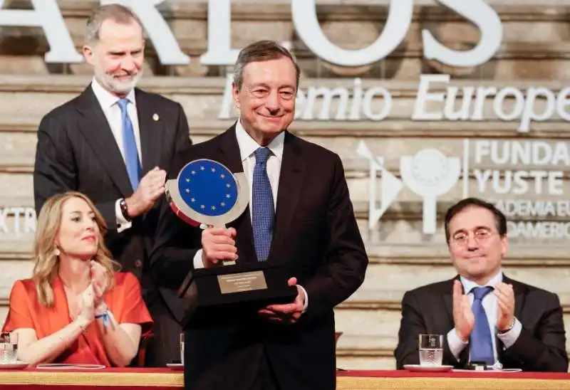 MARIO DRAGHI RICEVE IL PREMIO CARLO V 