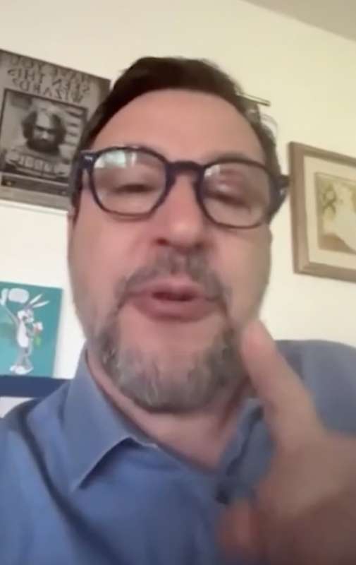 matteo salvini con l orzaiolo su tiktok