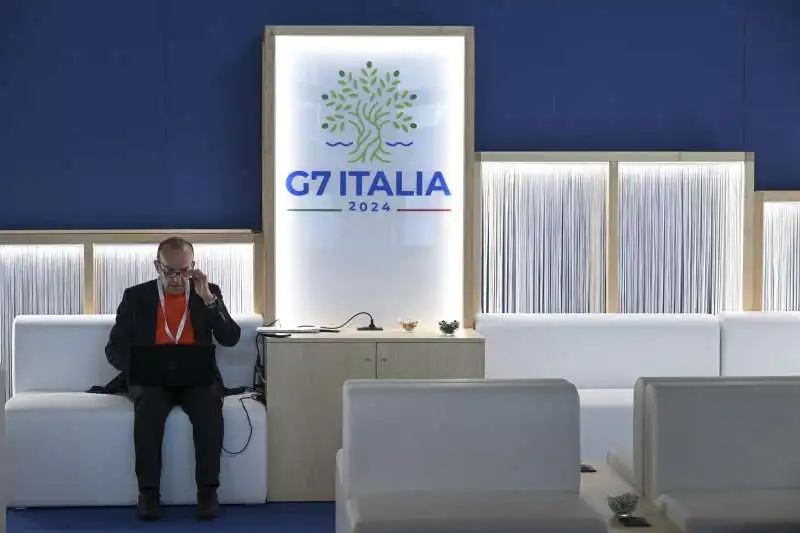 media center g7  9