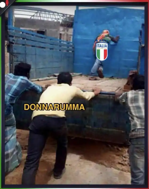 MEME SVIZZERA ITALIA  