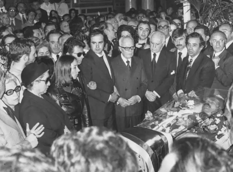 oriana fallaci sandro pertini funerali panagulis 5 maggio 1976