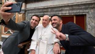 papa francesco con pio e amedeo