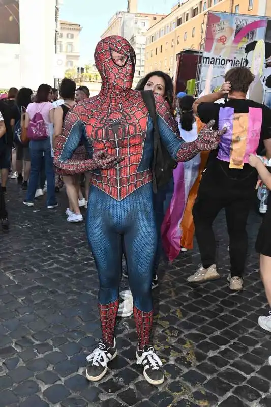 parata del roma pride 2024   21