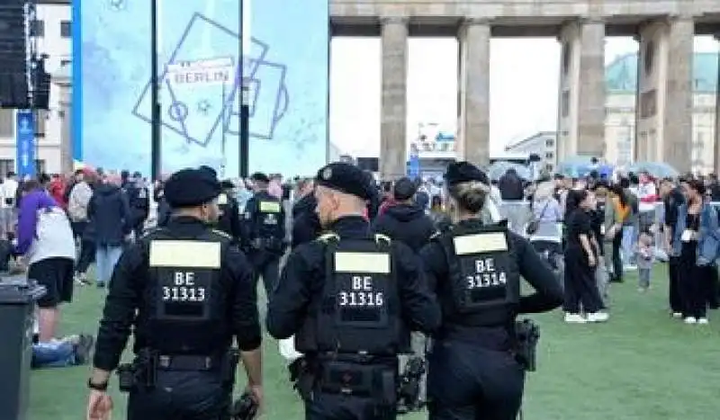 POLIZIA BERLINO