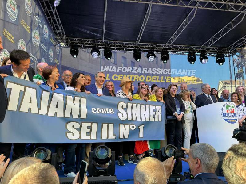 tajani sei comme sinner evento di forza italia a napoli