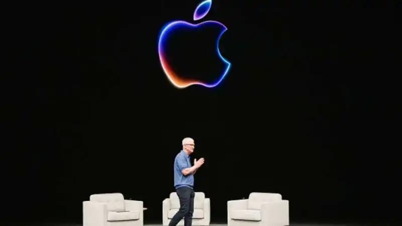 tim cook 2