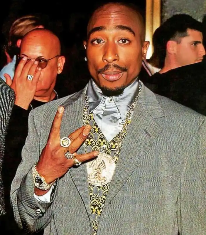 TUPAC SHAKUR