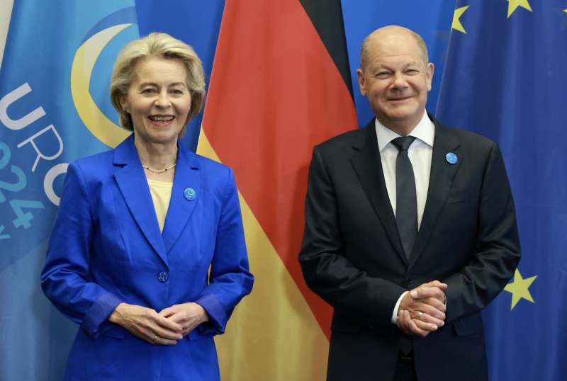 ursula von der leyen olaf scholz