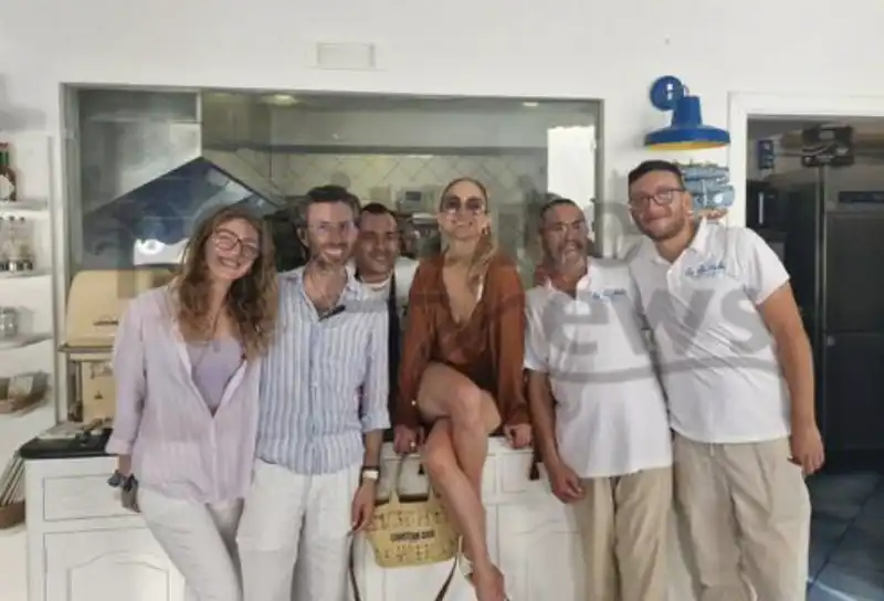 vacanze a sorrento per jennifer lopez 8