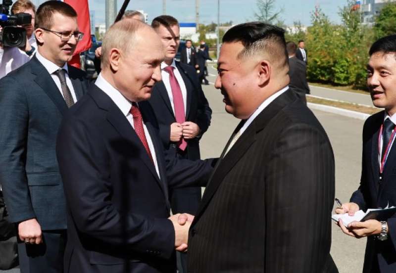 vladimir putin e kim jong un a pyongyang