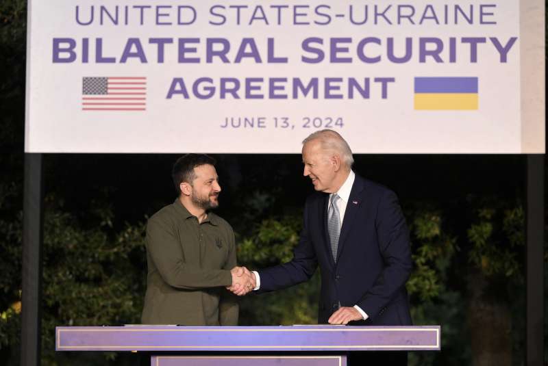 volodymyr zelensky e joe biden bilaterale al g7 di borgo egnazia 3