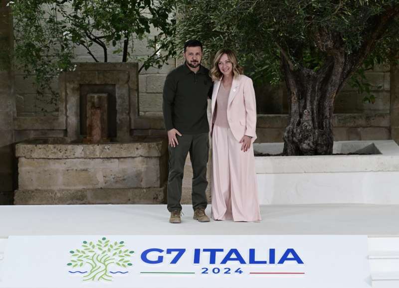 volodymyr zelensky giorgia meloni g7 borgo egnazia