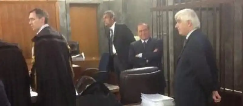 BERLUSCONI IN AULA AL PROCESSO RUBY 