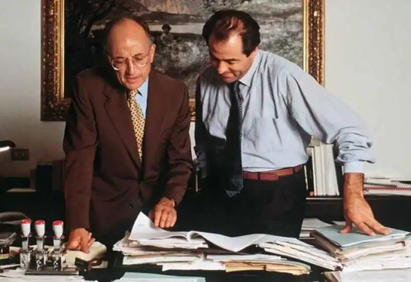 BORRELLI E DI PIETRO mani resize 