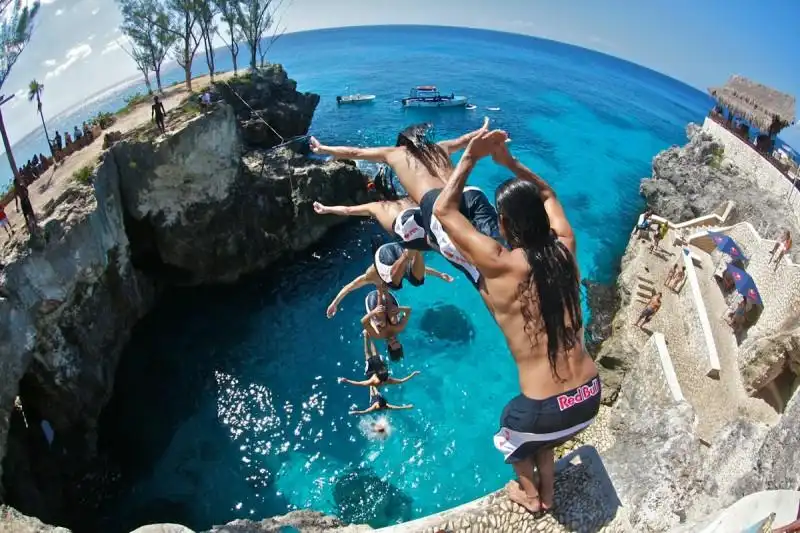 Cliff Diving Timelapse Capture x 