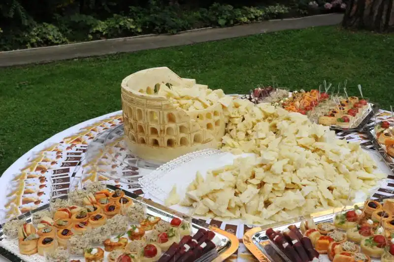 Un Colosseo di pecorino 