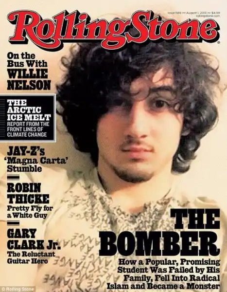 COPERTINA ROLLING STONE CON DZHOKHAR TSARNAEV 