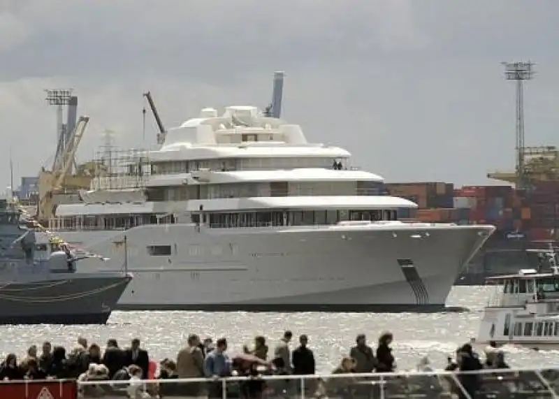 ECLIPSE LO YACHT DI ROMAN ABRAMOVICH 