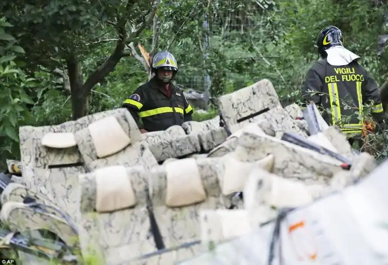 INCIDENTE VIADOTTO ACQUALONGA AVELLINO 