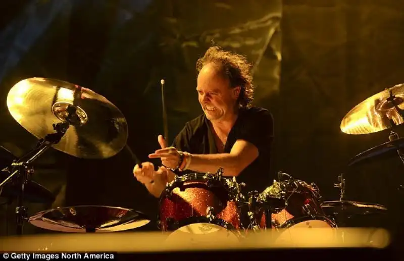 LARS ULRICH DEI METALLICA SI ESIBISCE AL COMIC CON DI SAN DIEGO