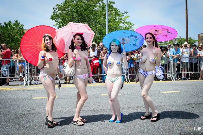 MERMAIDPARADE 