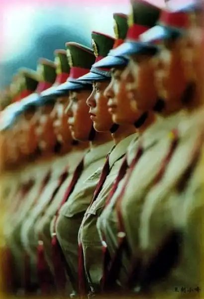 military woman china army  