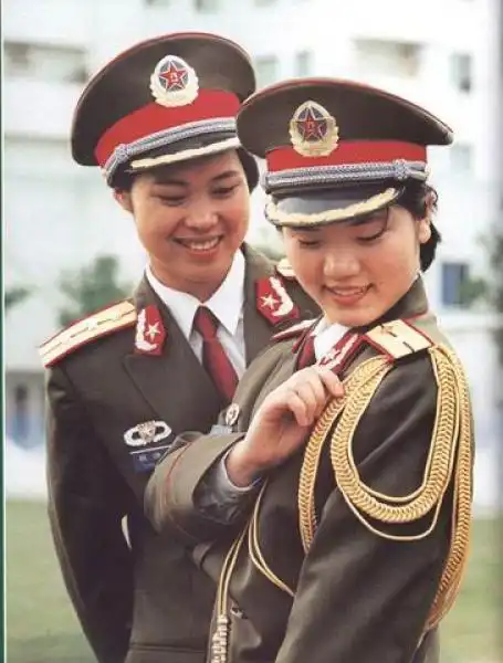 military woman china army 