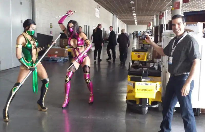 LA MODELLA ADRIANNE CURRY AL COMIC CON 