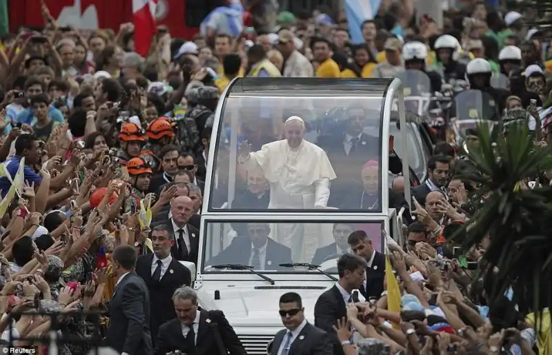 PAPA BERGOGLIO A RIO DE JANEIRO 