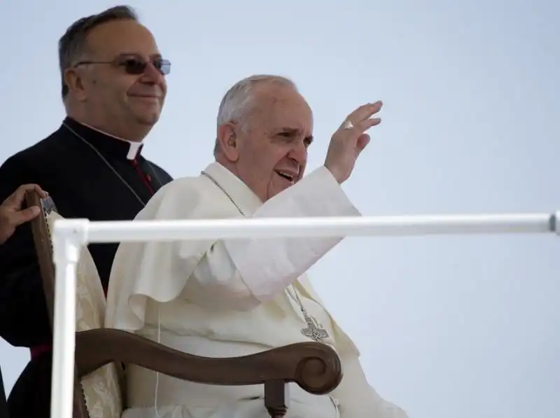 PAPA BERGOGLIO A LAMPEDUSA 