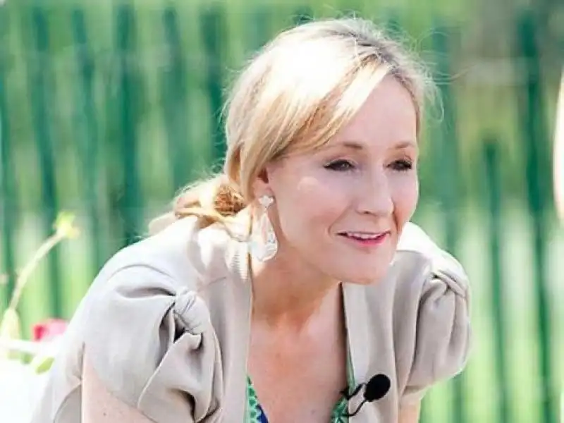 JK ROWLING 