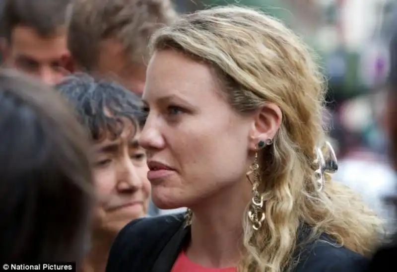 SARAH HARRISON DONNA DI ASSANGE 