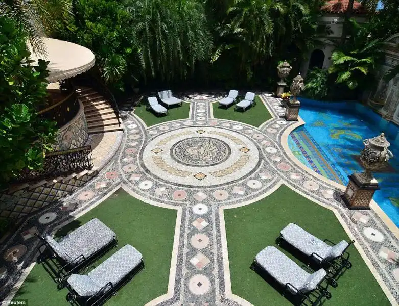 VILLA VERSACE A MIAMI 