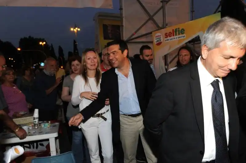 alexis tsipras all ingresso della festa di sel