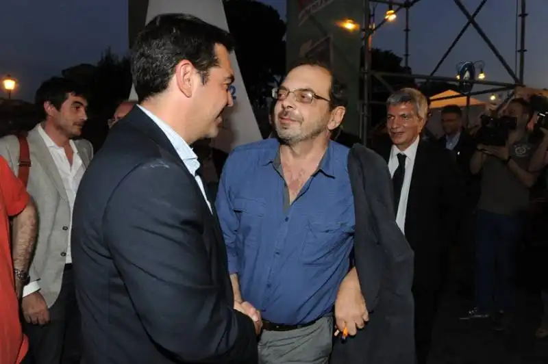 alexis tsipras saluta curzio maltese