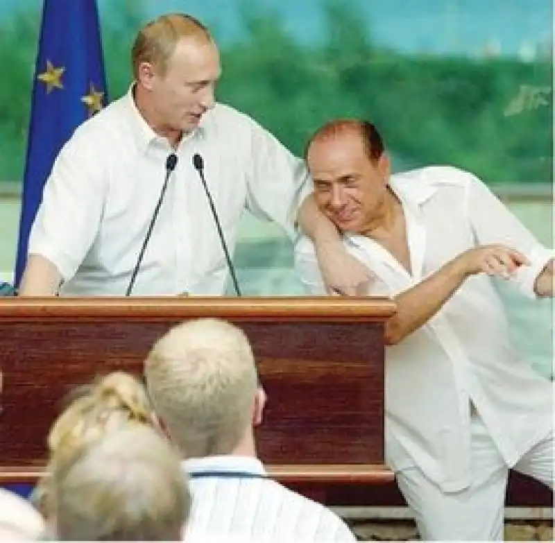 BERLUSCONI E PUTIN A VILLA CERTOSA NEL 2003