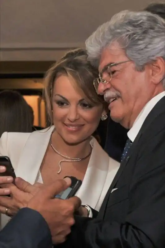 cena fund raising di forza italia   francesca pascale e antonio razzi