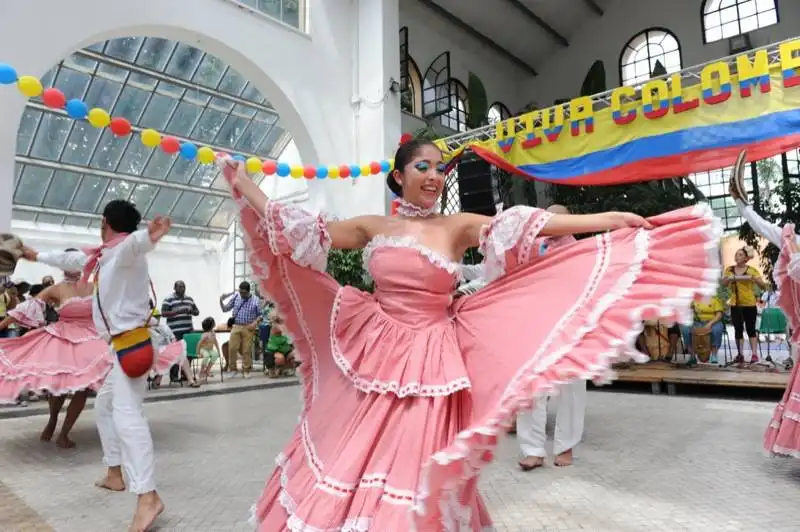 festa colombiana all' aranciera  gruppo folcloristico akaidana (11)