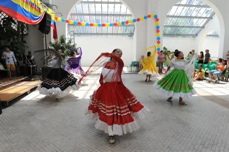 festa colombiana all' aranciera  gruppo folcloristico akaidana (2)