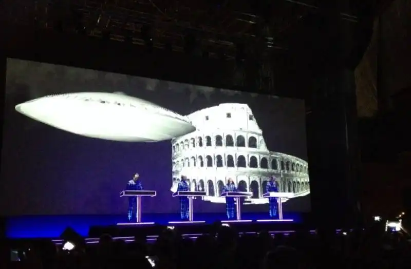 kraftwerk roma 13