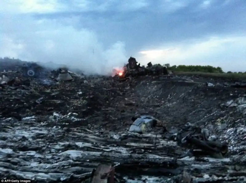 la tragedia del volo mh17 della malaysia airlines 19