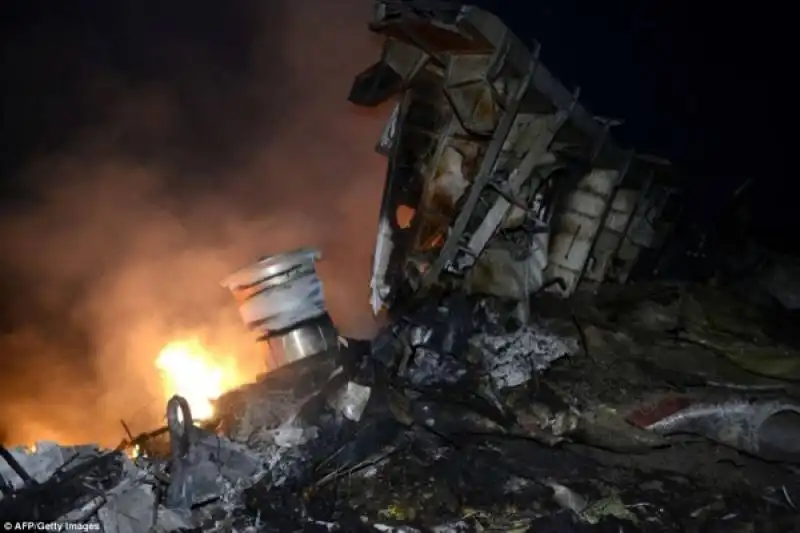 la tragedia del volo mh17 della malaysia airlines 50