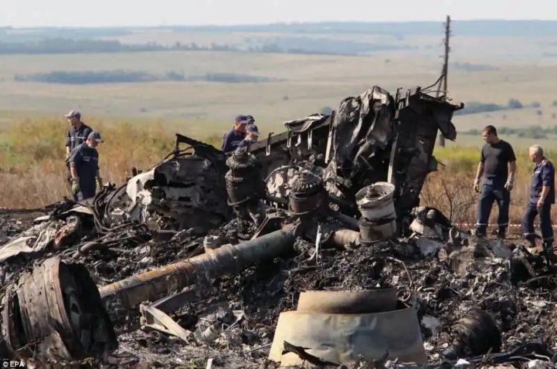 le operazioni di recupero delle vittime del volo mh17 6